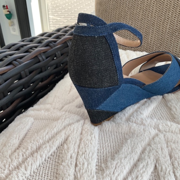 New denim wedge shoes,size 8.Billy Ella. - Picture 6 of 7